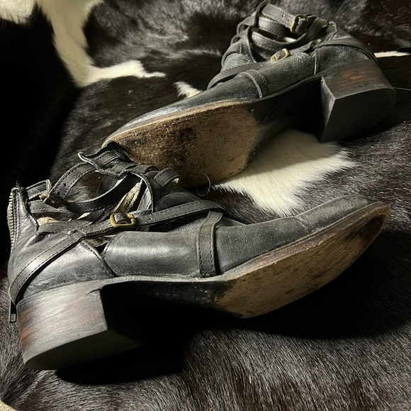 Freebird Black Stair Size 10 - Picture 2 of 3